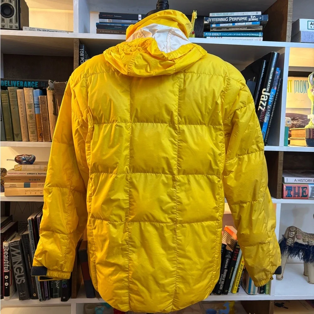 Polo by Ralph Lauren Men's Bright Yellow Puffer Jacket - Picture 4 of 11
